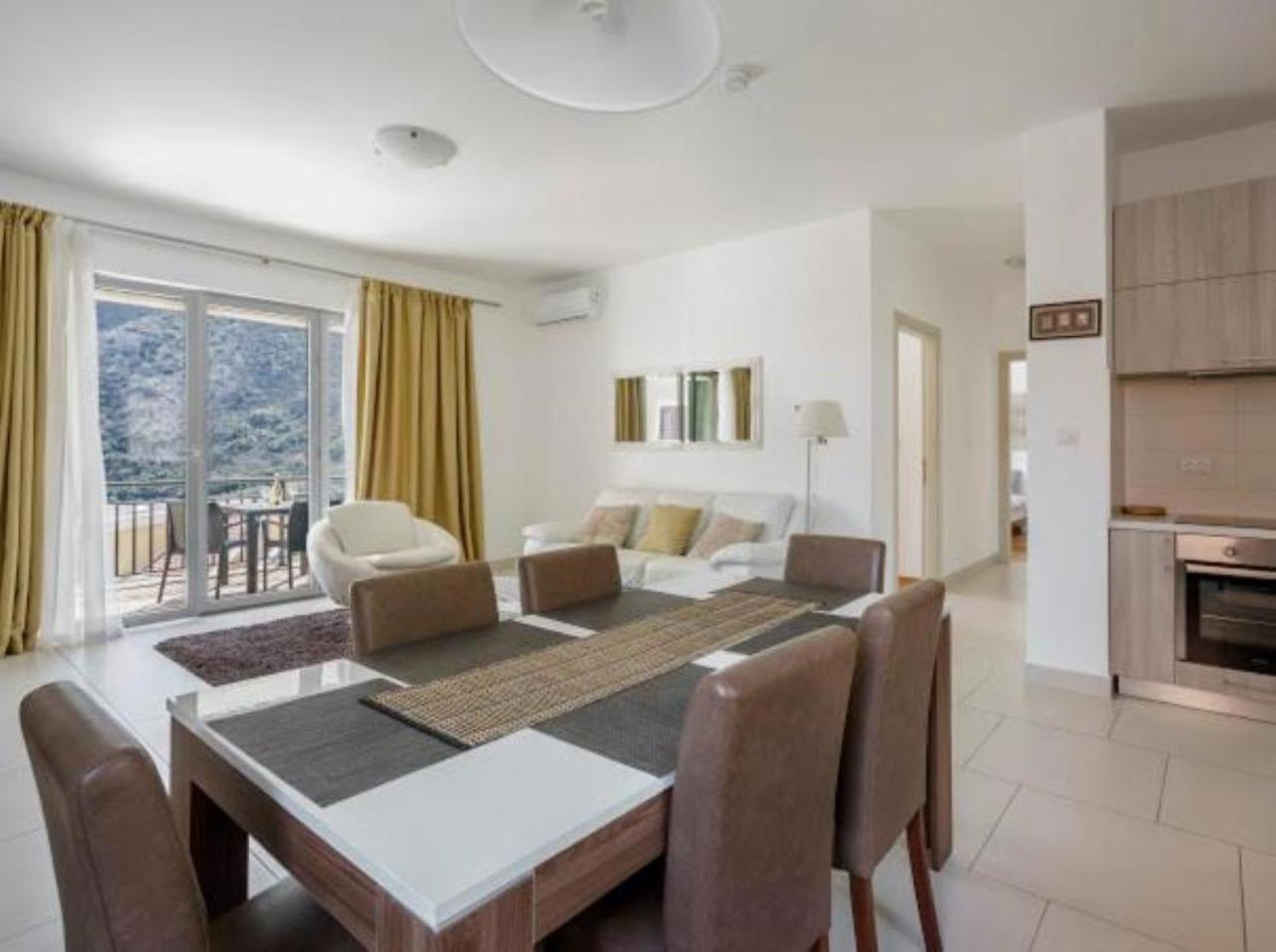 Lavender Bay Apartment C21 Дони-Моринь Экстерьер фото